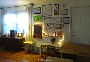 Christmas home tour (part 2) and an easy countdown calendar for kids to make.