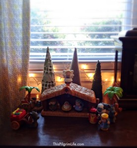 Christmas home tour (part 2) and an easy countdown calendar for kids to make.