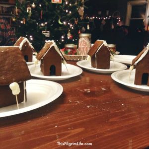 Host a gingerbread house party-- tips to make your party a success!