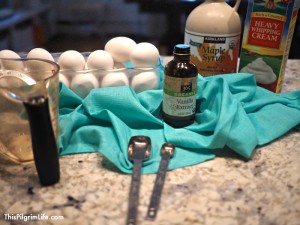 This Instant Pot creme brûlée is AMAZING! You can't even tell that it is naturally sweetened and has a reduced sugar content!