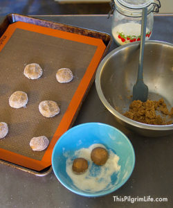 Delightfully soft and chewy gingersnap cookies, full of spice and (coconut) sugar and everything nice!